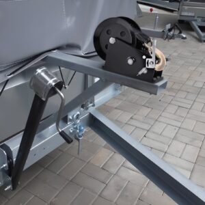 Heavy-Duty Manual Hand Winch 1587kg Pulling Capacity with 10m Polyester Strap & Two-Way Ratchet for Boat, Trailer & ATV Towing