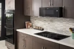Whirlpool 36-Inch Electric Ceramic Glass Cooktop WCE55US6HB - Image 2