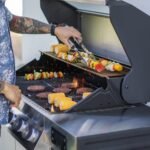 Monument Grills Eminence 405 |Tech Stainless Propane Gas Grill Eminence 405 & Cast Iron Cooking Plate - Image 4