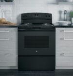 GE 30" Freestanding Electric Range JB256DMBB - Image 3