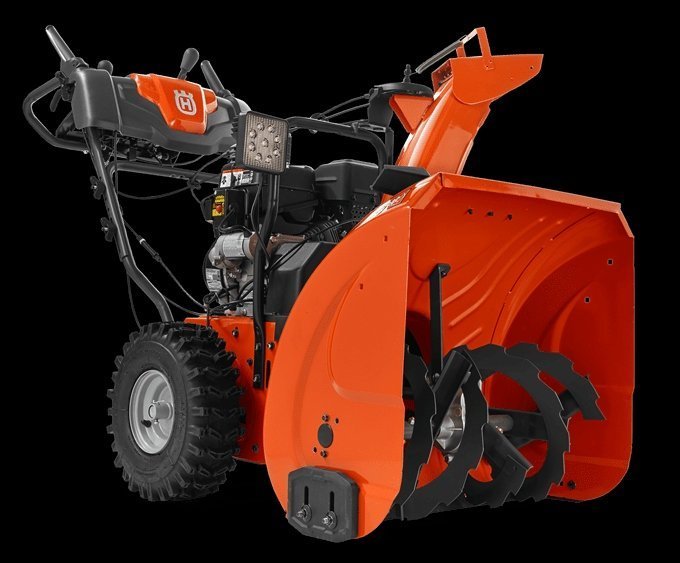 b0a9dafd-a077-4345-aaab-fb421ede8192.jpeg Husqvarna ST224 24" Snow Blower - Image 1