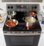 GE 30" Freestanding Electric Range - Image 2